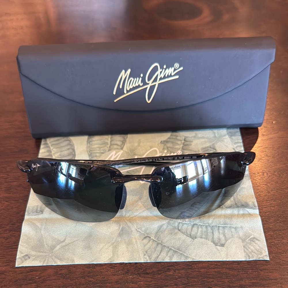 Maui Jim Ho’okipa  407-02 Black Sunglasses